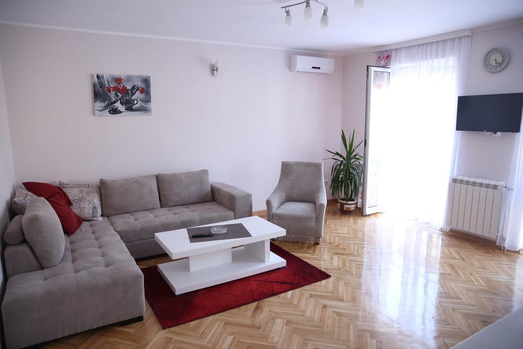 Apartments Lukic Vrnjacka Banja Bagian luar foto